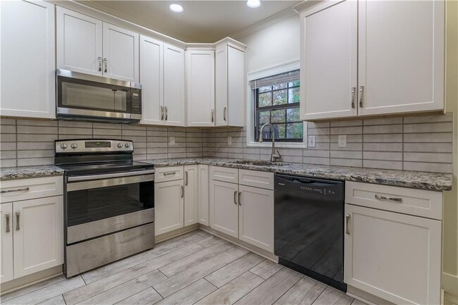 Building Photo - 642 Granby Hill Pl