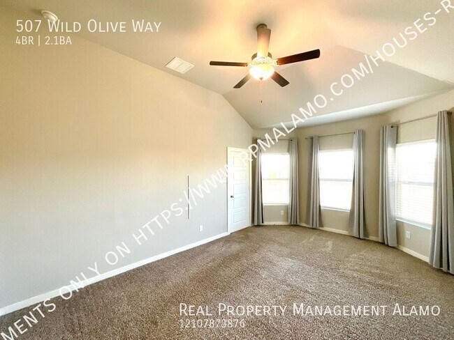 Building Photo - 507 Wild Olive Wy