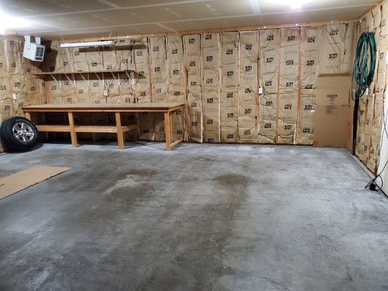 Building Photo - 18 Ford Way