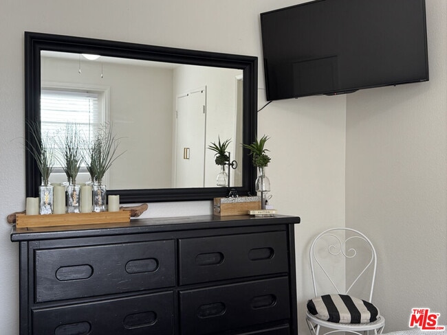 Building Photo - 11617 Washington Pl