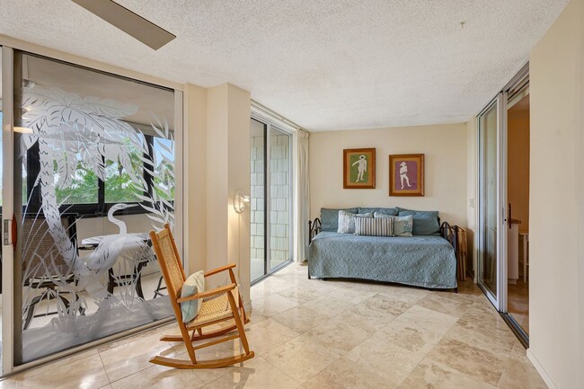 Building Photo - SUNTIDE BEACH CONDO FOR RENT
