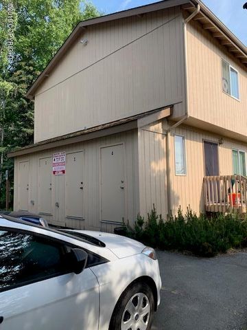Building Photo - 1055 E Klatt Rd