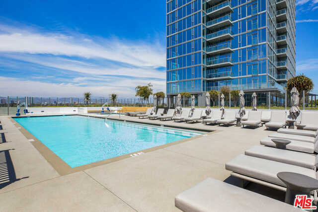 Building Photo - 3311 La Cienega Blvd