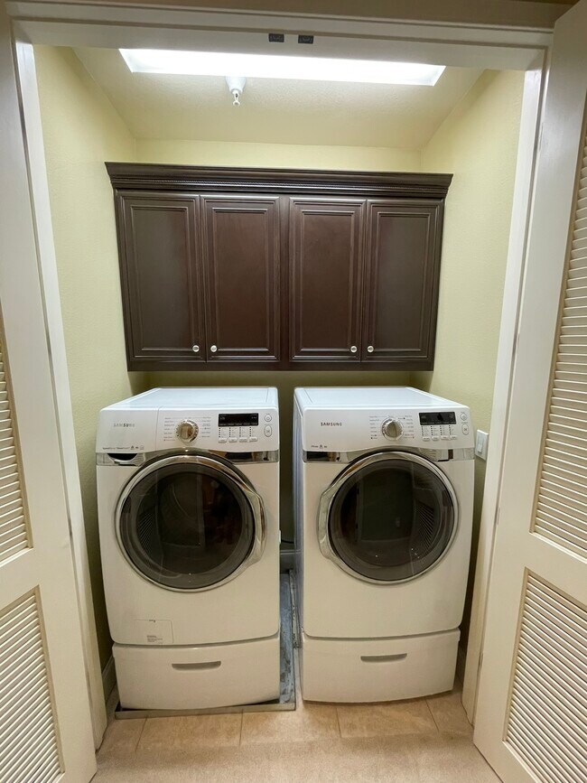Building Photo - 3610 Capoterra Way