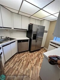 Building Photo - 3330 Spanish Moss Terrace