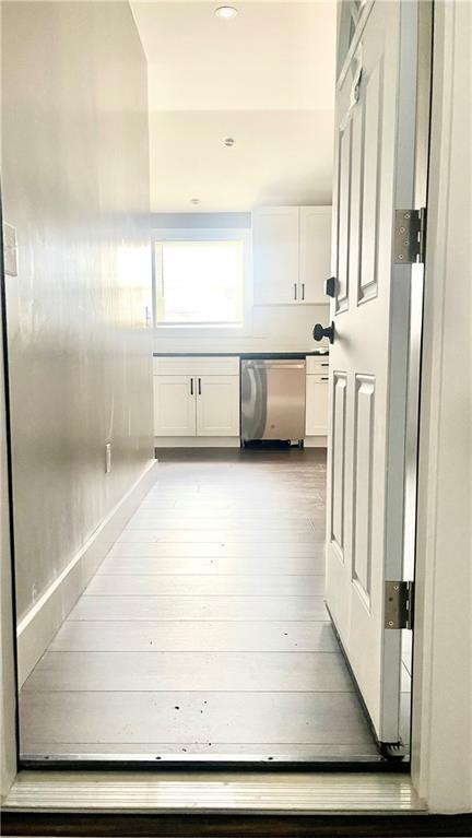 Building Photo - 216 Maple Ave