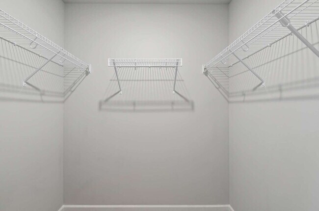 Building Photo - 2-Bed End Unit Townhome in Clayton