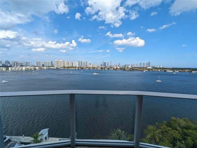 Building Photo - 17111 Biscayne Blvd