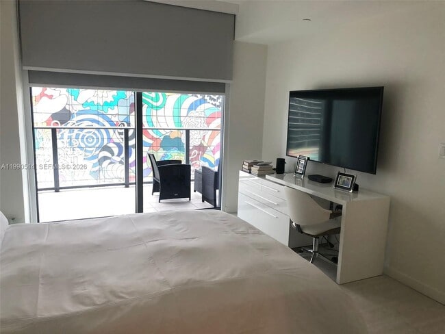 Building Photo - 1000 Brickell Plaza