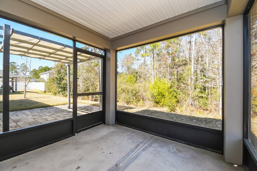 Building Photo - 194 Flach Dr