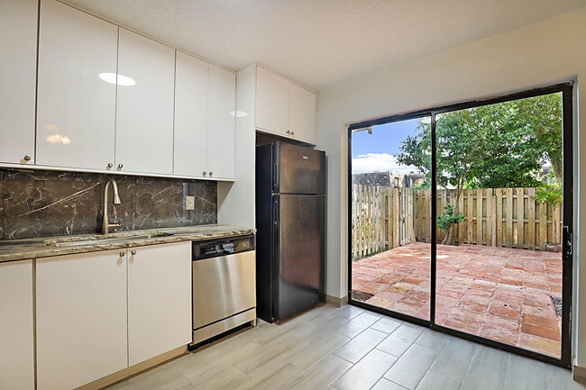 Building Photo - 253 Woodland Rd