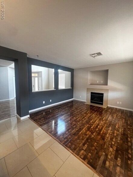 Building Photo - 9167 Short Horse Ct