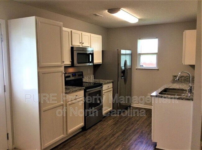 Building Photo - 3958 Damask Drive
