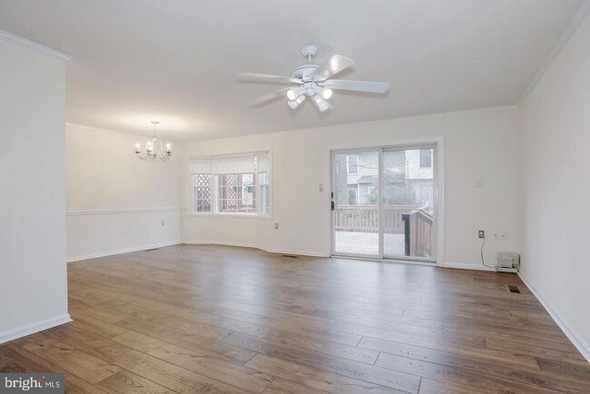 Building Photo - 13909 Woods Run Ct