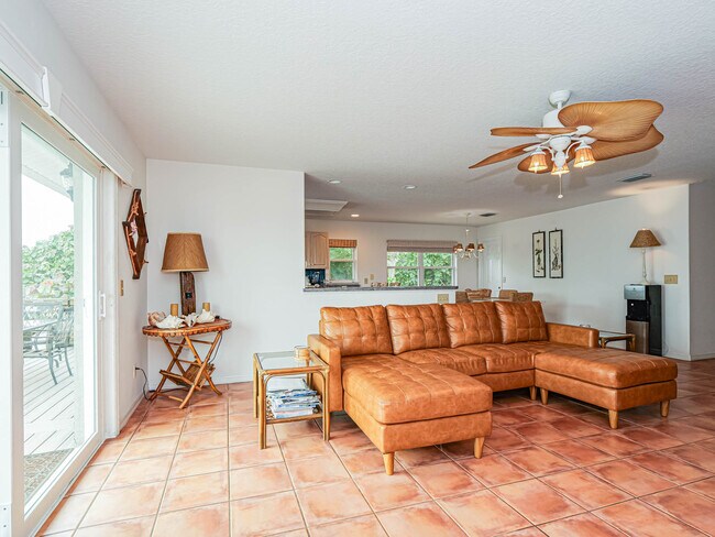 Building Photo - 1716 Indian River Dr