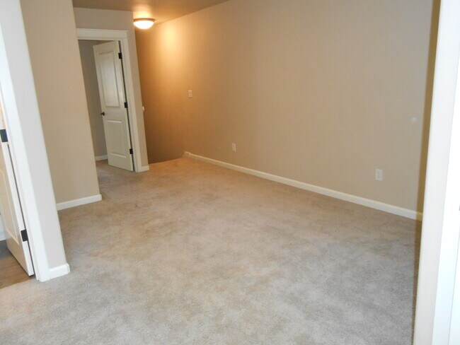 Building Photo - 20783 Boulderfield Ave