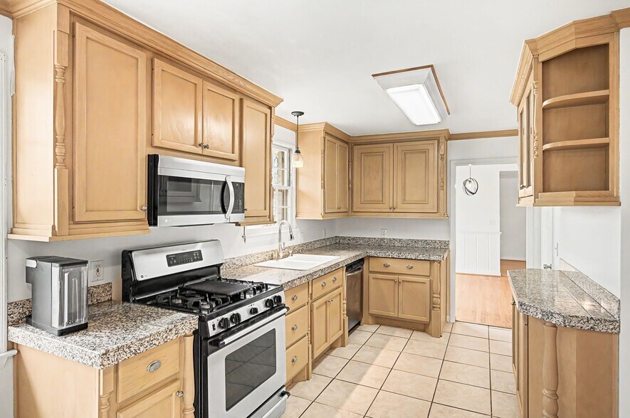 Building Photo - 3529 Trimble Rd