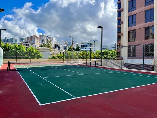 Building Photo - Punchbowl- Continental Plaza: Large 2BR, 2...