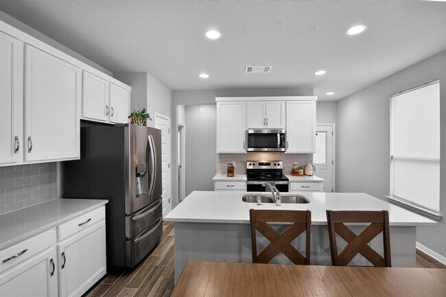 Building Photo - 105 Drifter Ln