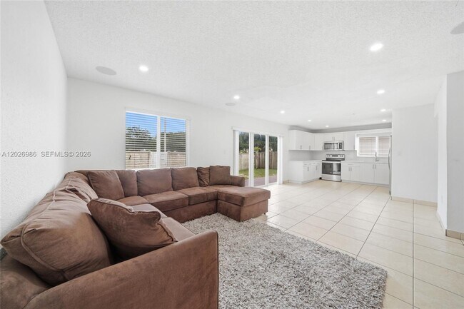 Building Photo - Northwest 192nd Terrace, Hialeah, FL 33015 - 3 BR 2.5 BA single-family home