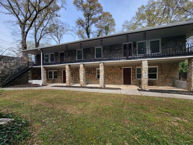 Building Photo - 723 Ford Pl