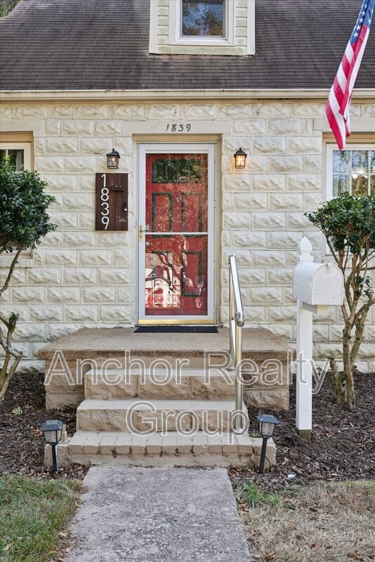 Building Photo - 1839 Edgewood Ave