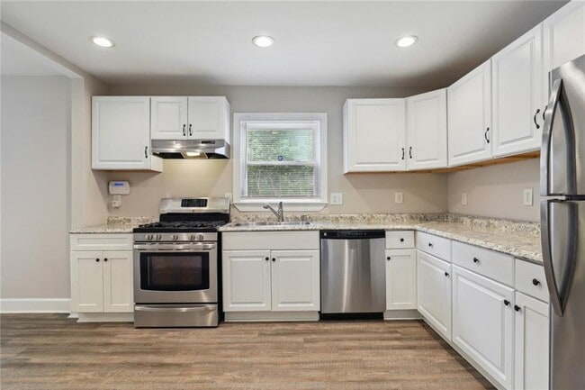 Building Photo - 1641 Sandtown Rd SW