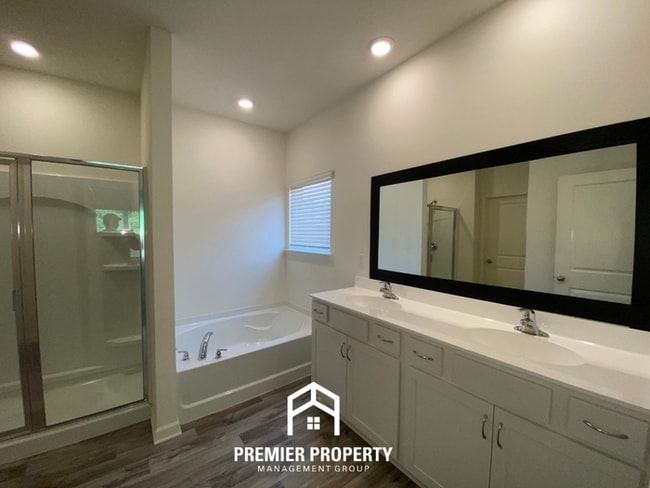 Building Photo - Modern 4BR/2BA Millington Home | Gourmet Island Kitchen & Luxury Primary Suite