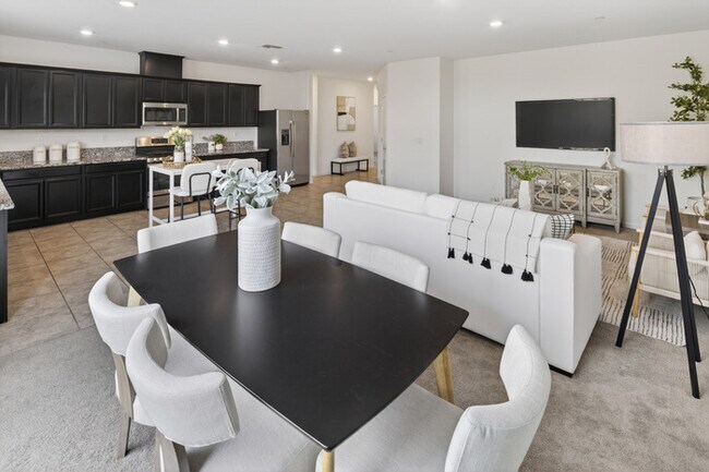 Building Photo - Gorgeous West Roseville Solar Home