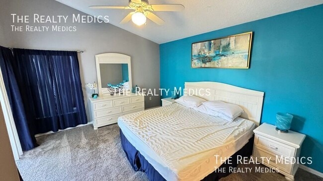 Building Photo - 4802 Cumbrian Lakes Dr