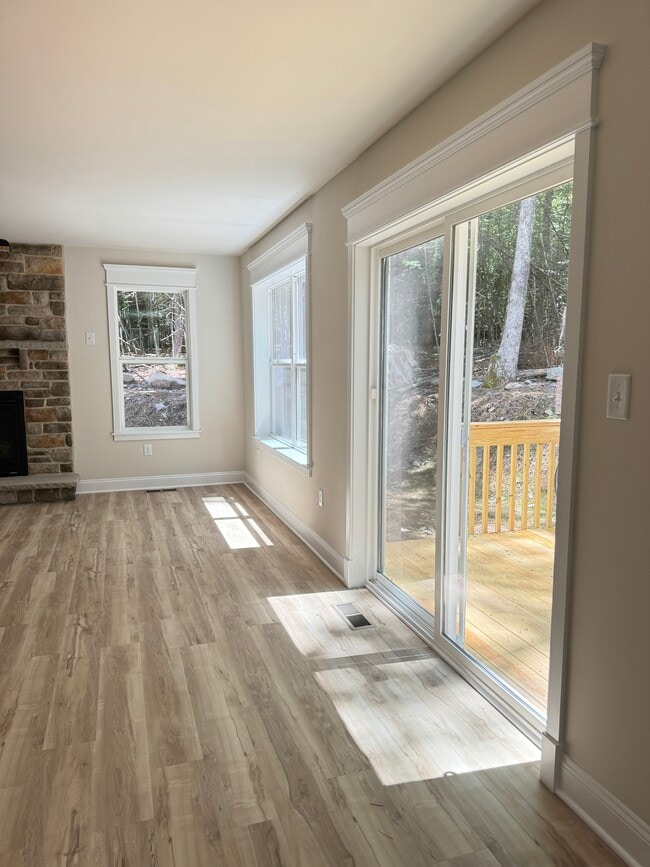 Building Photo - 3109 Fairfax Terrace