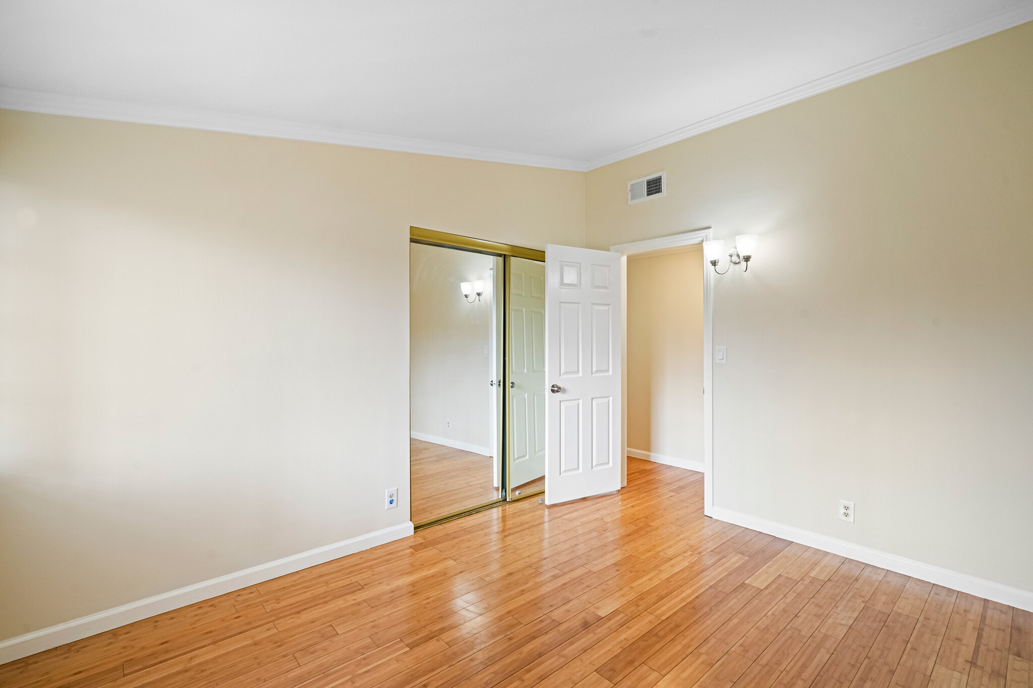 Bedroom 2 - 22321 Hartland St