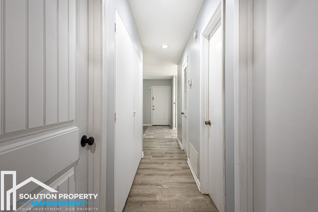 Building Photo - 4758 Pebble Trce