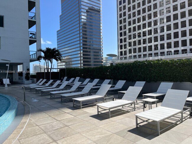 Building Photo - 55 SE 6th St