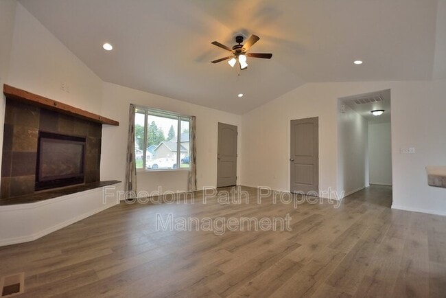 Building Photo - 316 Ashlin Ct