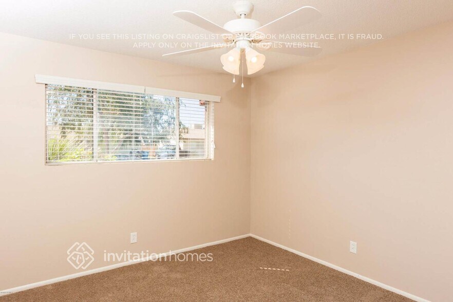 Building Photo - 3424 W Bloomfield Rd