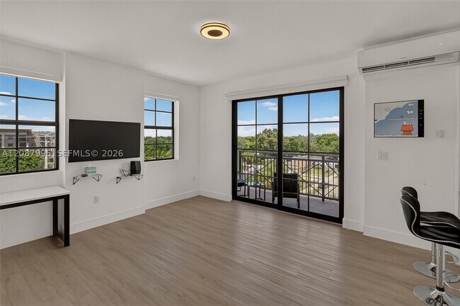Building Photo - 4100 SW 64th Ave