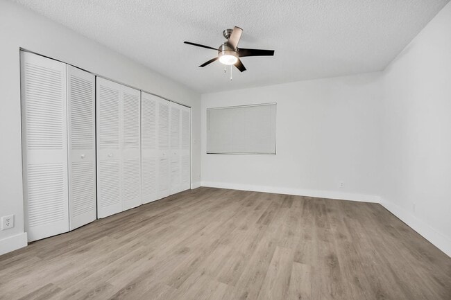 Building Photo - Charming 2BR Townhome with Private Patio – Ready for You!