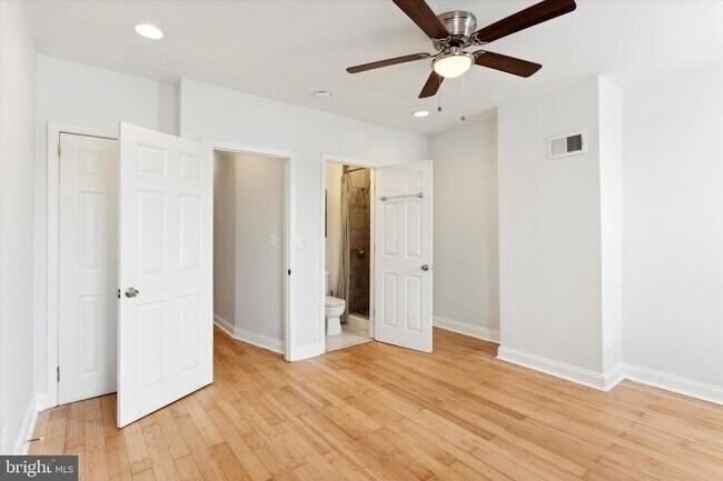 Building Photo - 1229 S 24th St