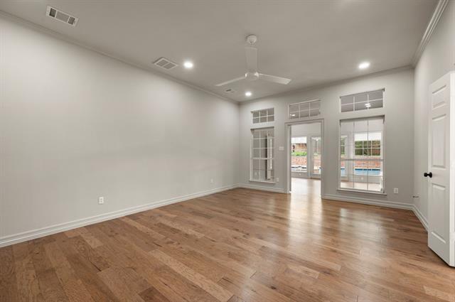 Building Photo - 5302 Maple Ln