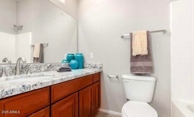 Building Photo - 2401 E Rio Salado Pkwy