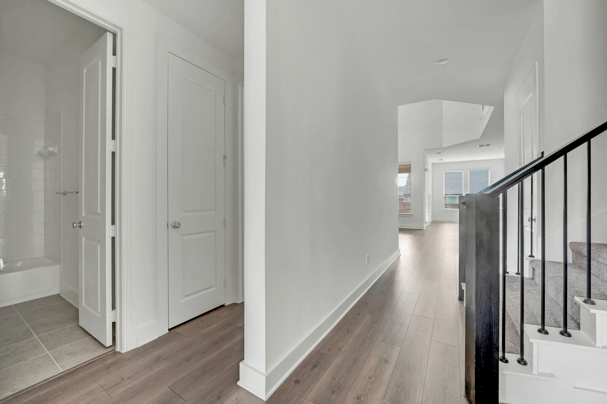 Building Photo - 3729 Paradise Way