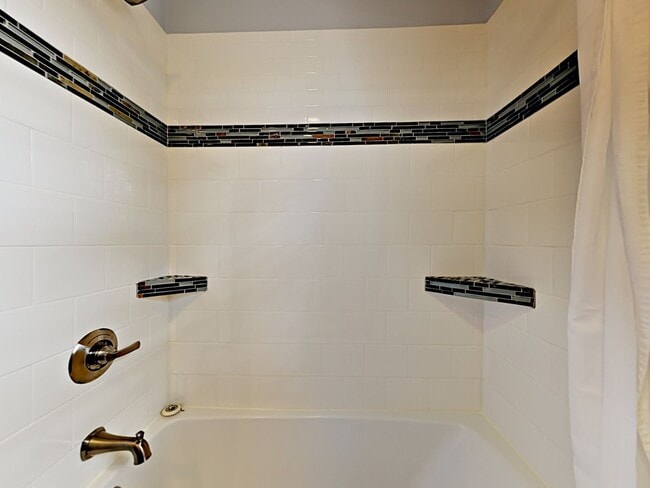 Building Photo - Beautiful East Nashville Renovated 3 Bed 1 Bath Home!