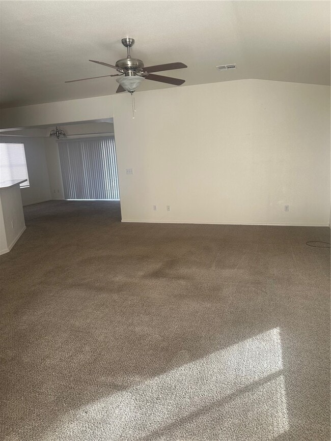 Building Photo - 2471 Sabino Dr