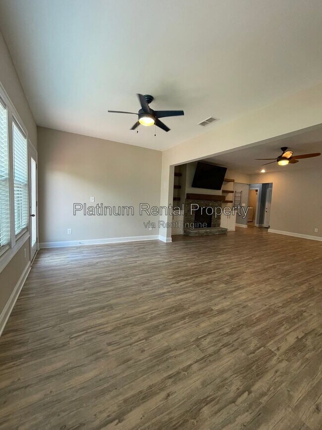 Building Photo - 3215 Summerpoint Crossing
