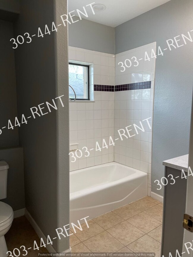Building Photo - Perfect location for a 2 bedroom-1 bathroom house!