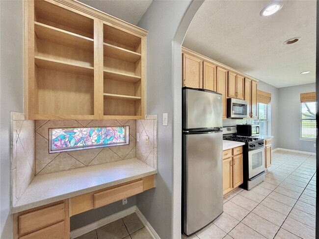 Building Photo - 24327 Lanning Dr