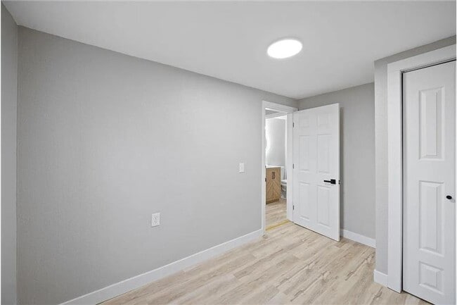 Building Photo - 514 Conrad Ave