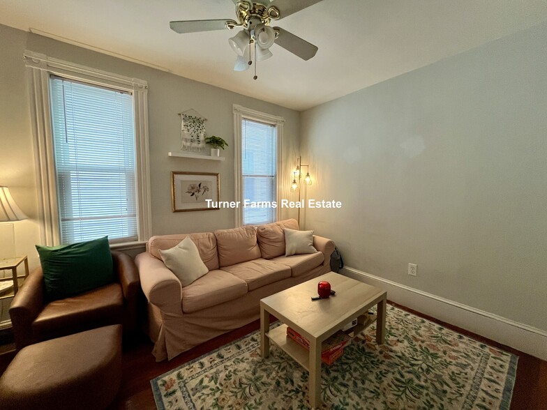 Primary Photo - 65 Roseclair St