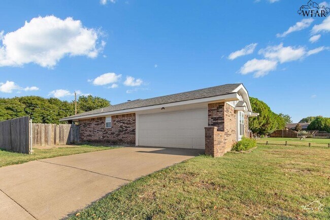 Building Photo - 1 McNabb Cir